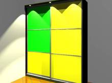 Шкаф купе с зеленым и желтым стеклом
